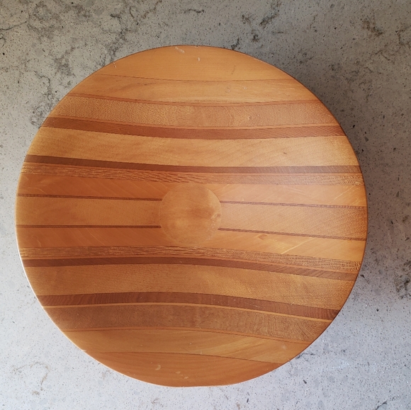Gorgeous MCM wooden bowl from New Zealand. - Picture 2 of 5